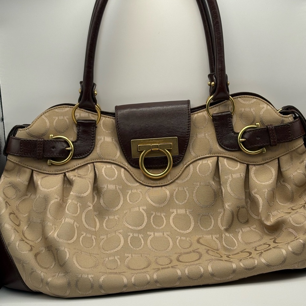 Salvatore Ferragamo Vintage Gancini Brown/cream Canvas/Leather Tote Bag - Picture 3 of 12